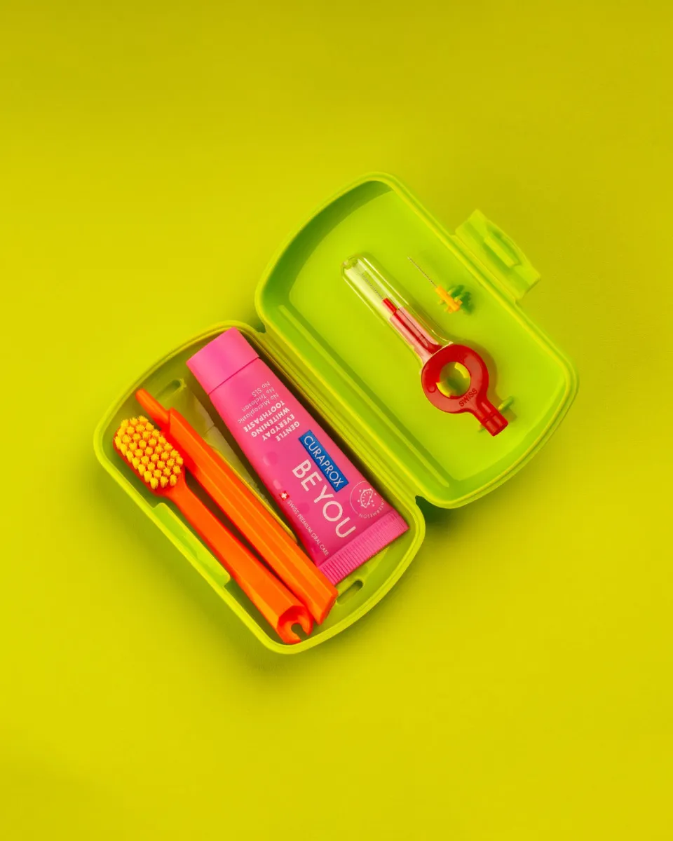 Green Travel Toothbrush Set Green Travel Toothbrush Set