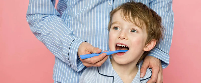 Richtig Zähne putzen bei Kindern