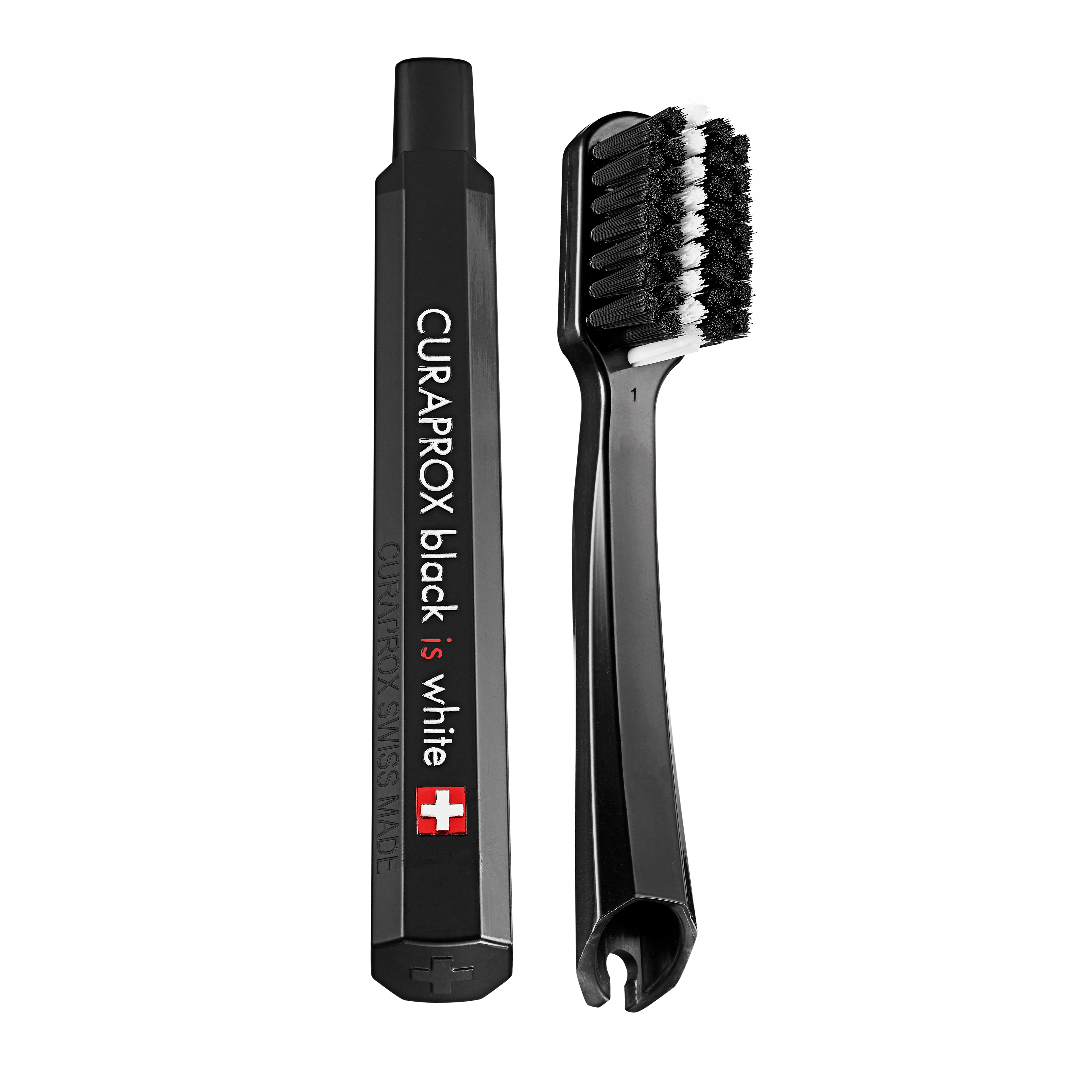 73360697_Productshot_Black is white_Travel toothbrush