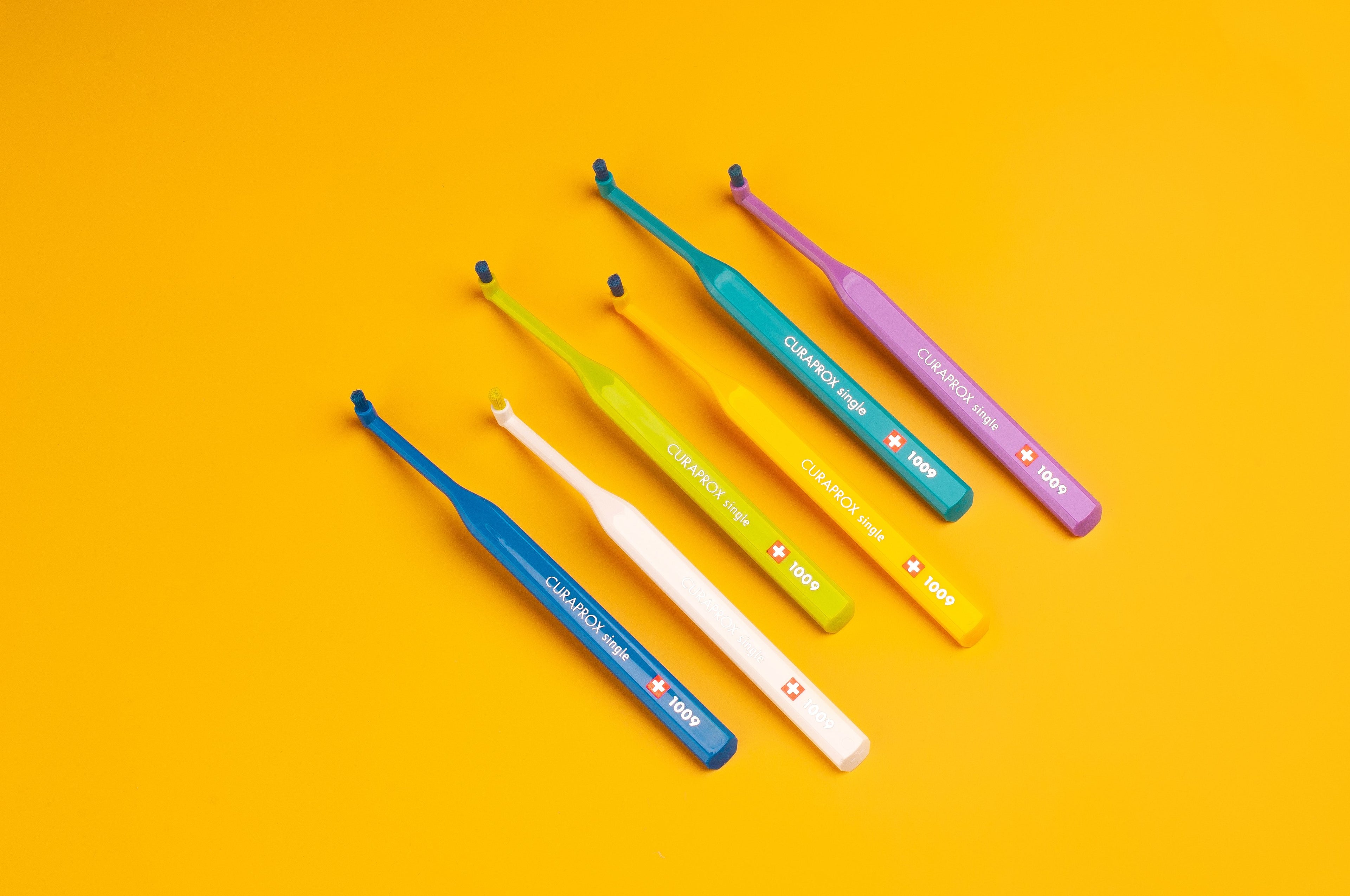 Editorial_Toothbrush_CS 1009 Single Brush_Variety_001