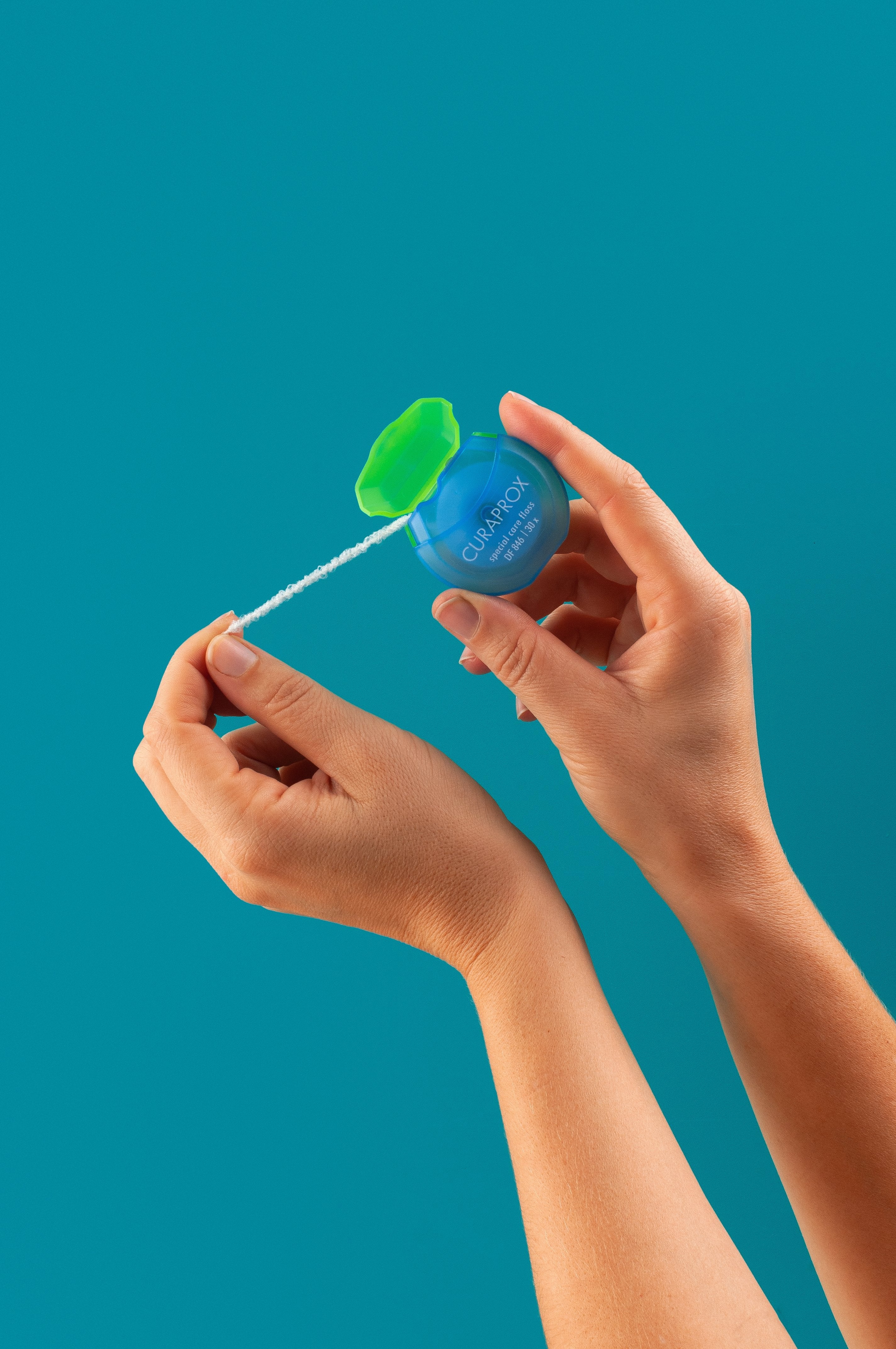 Editorial_Special care floss_DF846_73380254_002
