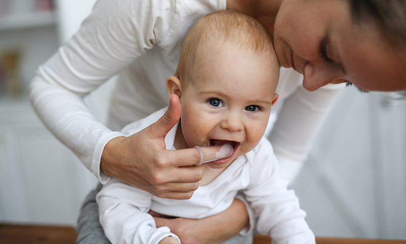 My baby is teething: Guide to optimal dental hygiene