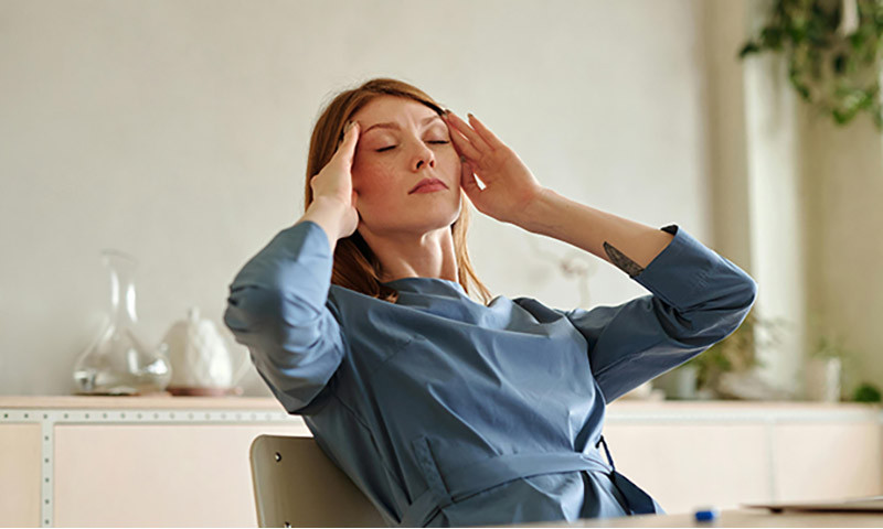 What are headaches and how can they be treated?